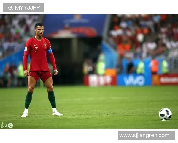 足球巨星璀璨星光汇聚足球世界传奇人物全解析与精彩瞬间回顾 足球巨星璀璨星光汇聚足球世界传奇人物全解析与精彩瞬间回顾