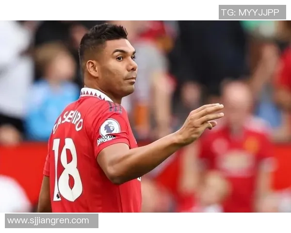 足球球星因身体不适频频干呕 引发球迷关注健康状况是否堪忧