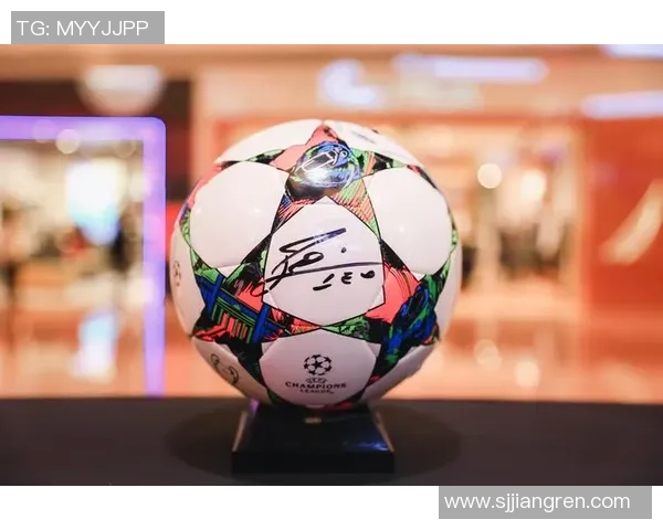 足球球星卡通挂件创意设计展现个性魅力与运动精神的完美融合